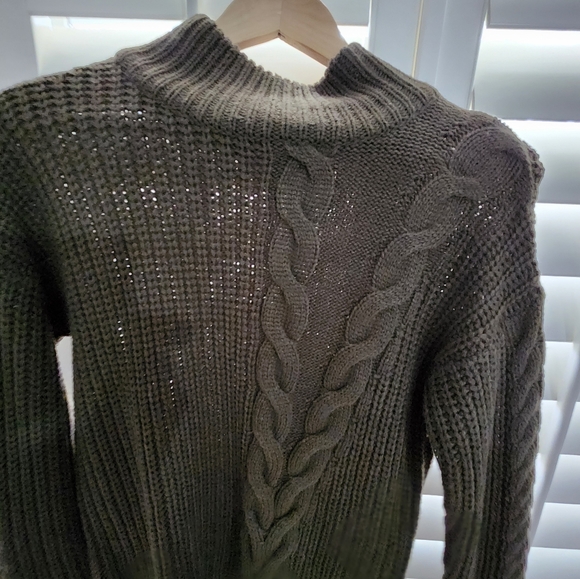 Sweater - Picture 2 of 2